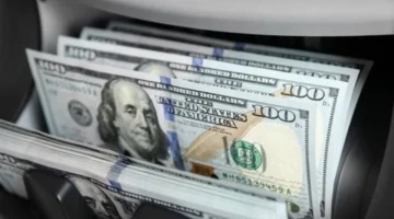 تراجع سعر الصرف.. الدولار يسجل أدنى مستوياته أمام العملات خلال أربعة أشهر من التداول